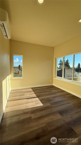 9025 38th Avenue S, Seattle, WA 98118