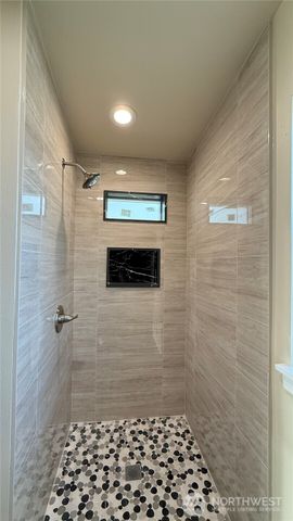 9025 38th Avenue S, Seattle, WA 98118