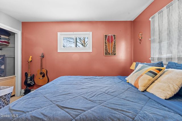 991 Obrien Avenue, Rotterdam, NY 12303