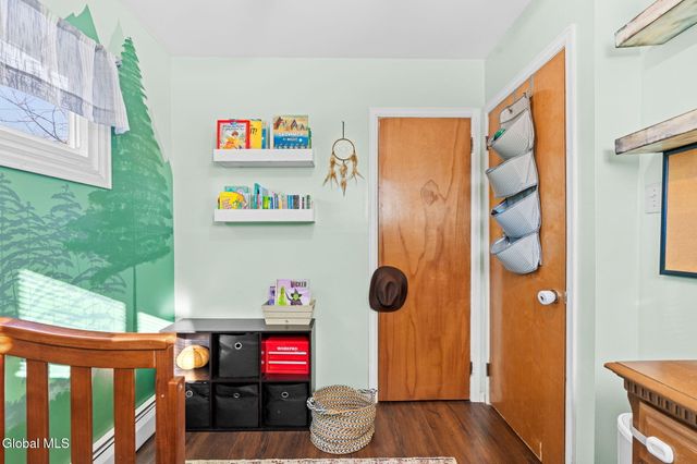 991 Obrien Avenue, Rotterdam, NY 12303