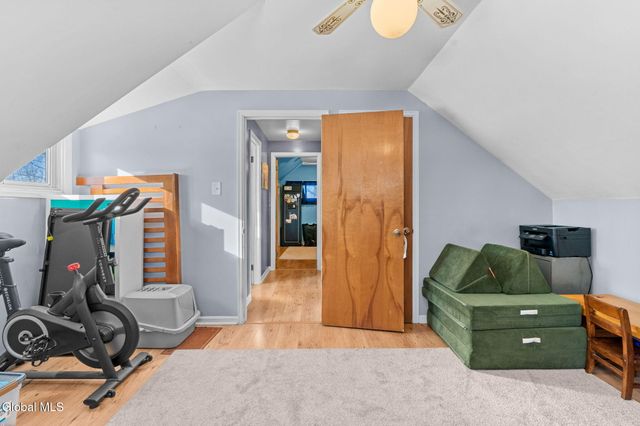 991 Obrien Avenue, Rotterdam, NY 12303