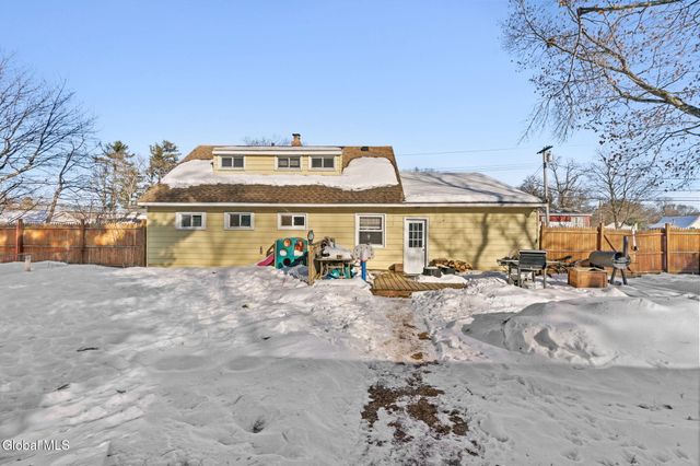 991 Obrien Avenue, Rotterdam, NY 12303