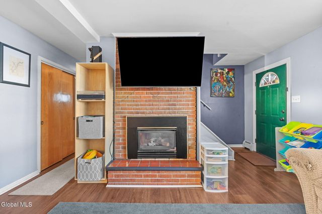 991 Obrien Avenue, Rotterdam, NY 12303