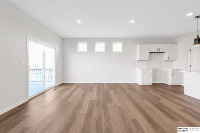 10525 S 113th Street, Papillion, NE 68046