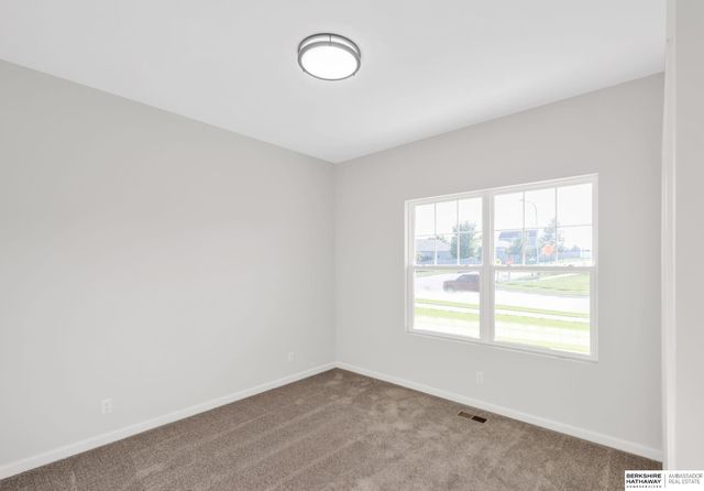 10525 S 113th Street, Papillion, NE 68046