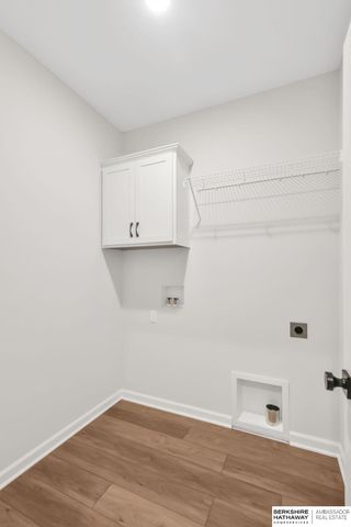 10525 S 113th Street, Papillion, NE 68046