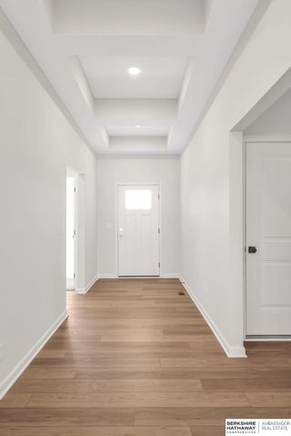 10525 S 113th Street, Papillion, NE 68046