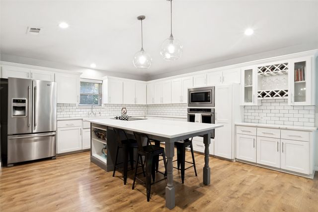 6922 Allview Lane, Dallas, TX 75227
