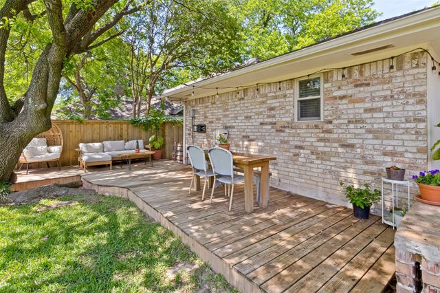 6922 Allview Lane, Dallas, TX 75227