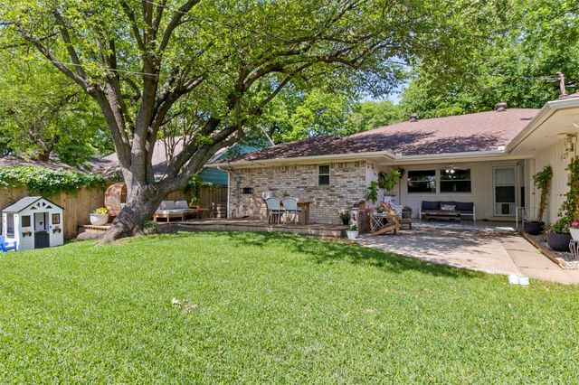 6922 Allview Lane, Dallas, TX 75227