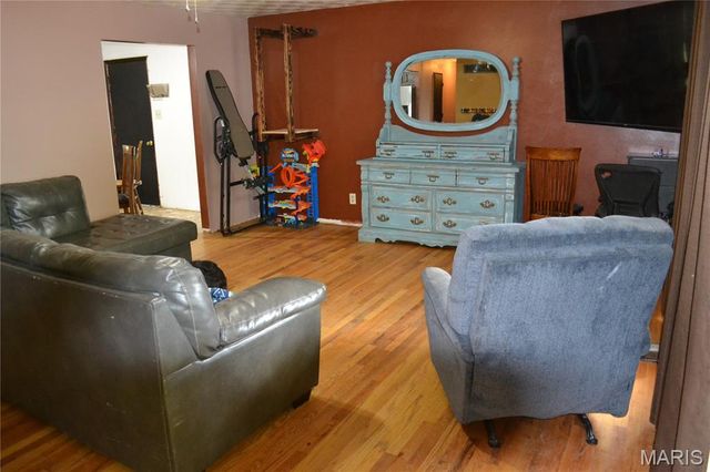 5644 State Road B, Hillsboro, MO 63050