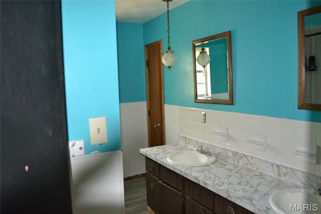 5644 State Road B, Hillsboro, MO 63050