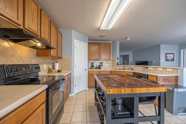129 RATTLESNAKE WAY, Cibolo, TX 78108