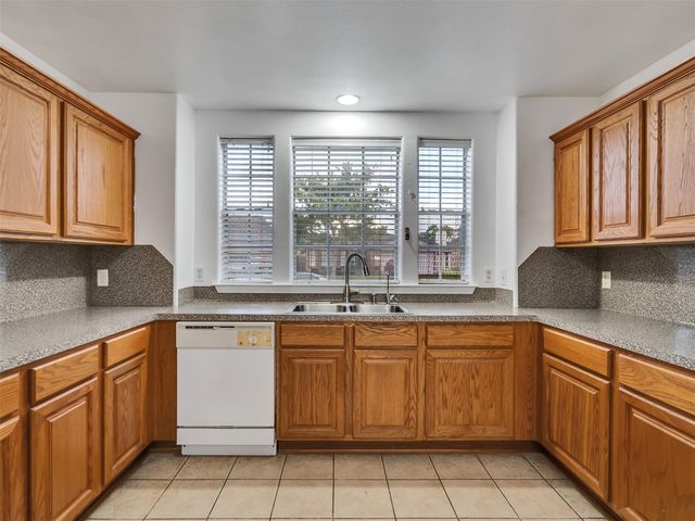 7211 Canda Lane, Houston, TX 77083