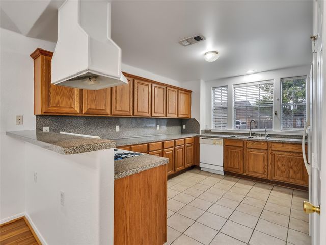 7211 Canda Lane, Houston, TX 77083