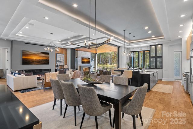 21119 Vandrake Circle, Davidson, NC 28036