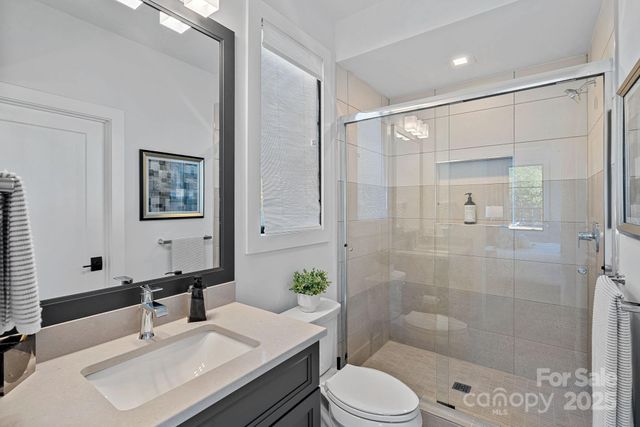 21119 Vandrake Circle, Davidson, NC 28036