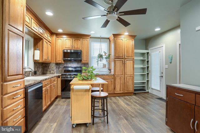 3105 N RIVER ST, Harrisburg, PA 17110