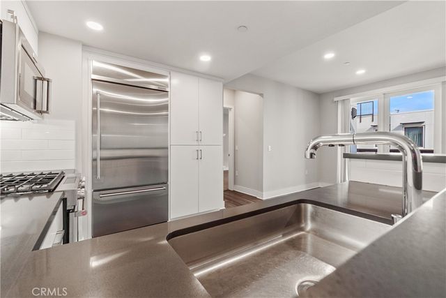 6030 Seabluff 505, Playa Vista, CA 90094