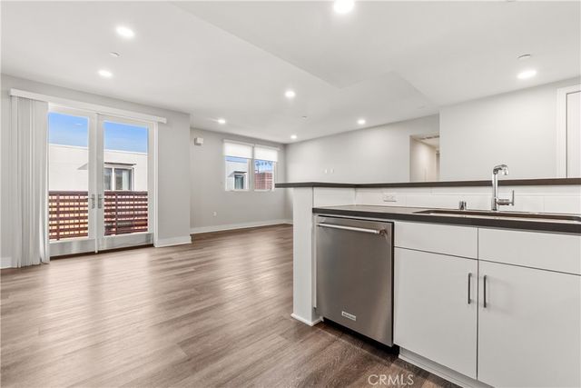 6030 Seabluff 505, Playa Vista, CA 90094