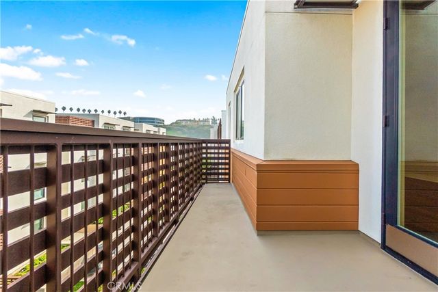 6030 Seabluff 505, Playa Vista, CA 90094