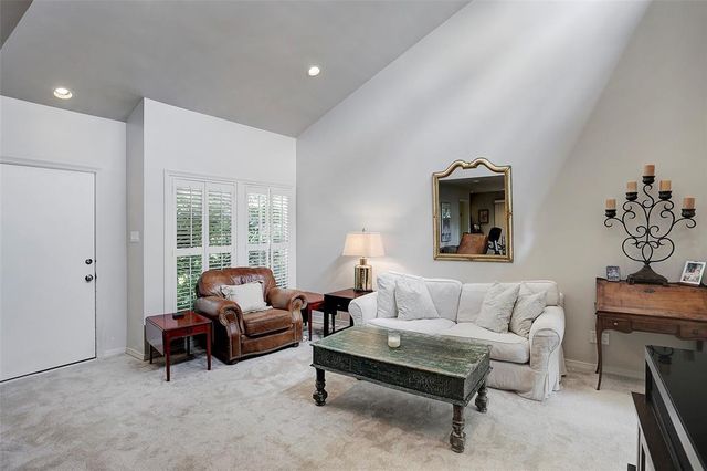 1611 Potomac Drive, Houston, TX 77057