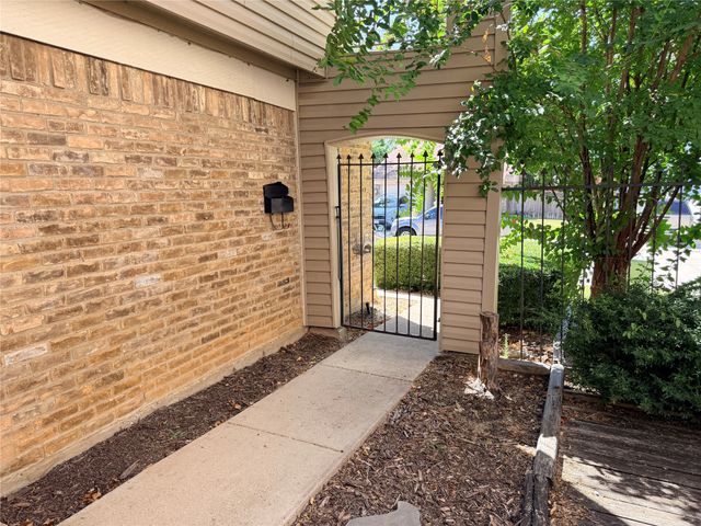 2010 Via Corona, Carrollton, TX 75006
