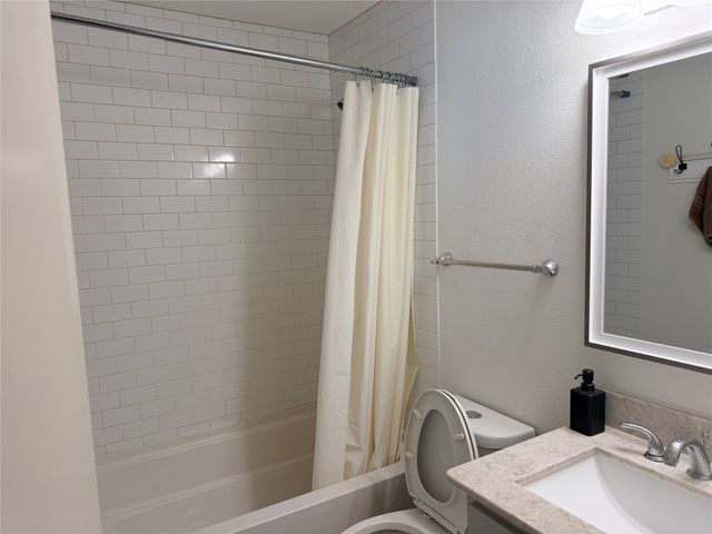 2010 Via Corona, Carrollton, TX 75006