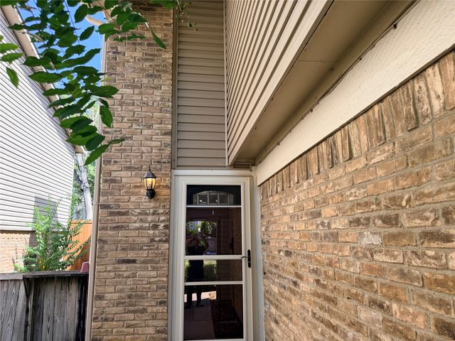 2010 Via Corona, Carrollton, TX 75006