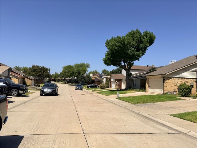 2010 Via Corona, Carrollton, TX 75006