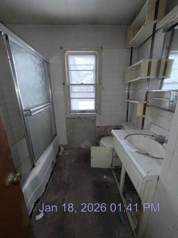 6927 Delaware Street, Merrillville, IN 46410