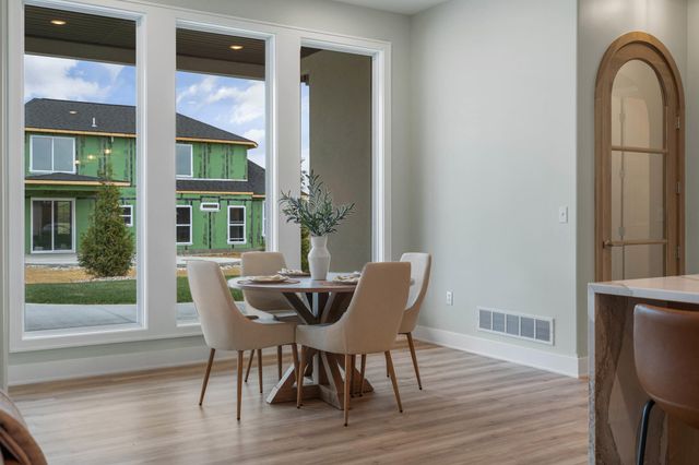 6501 CROMFORD LN, Columbia, MO 65201