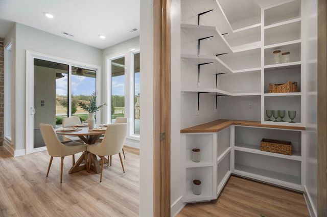 6501 CROMFORD LN, Columbia, MO 65201