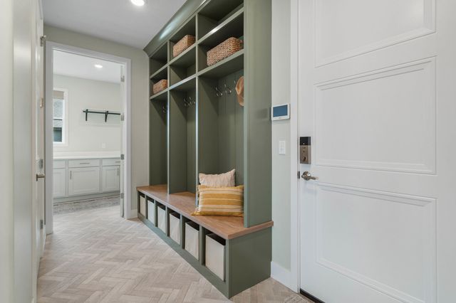 6501 CROMFORD LN, Columbia, MO 65201