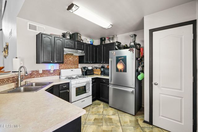 14064 TIERRA DELFIN Drive, El Paso, TX 79938