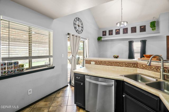 14064 TIERRA DELFIN Drive, El Paso, TX 79938