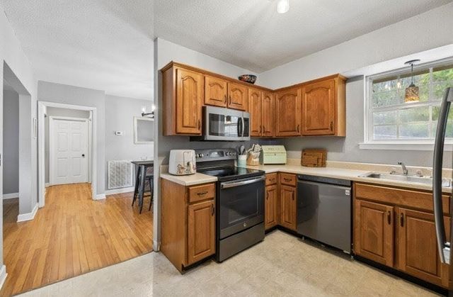 90 Sutton Drive, Ringgold, GA 30736