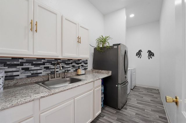 2060 Road 5704, Cleveland, TX 77327