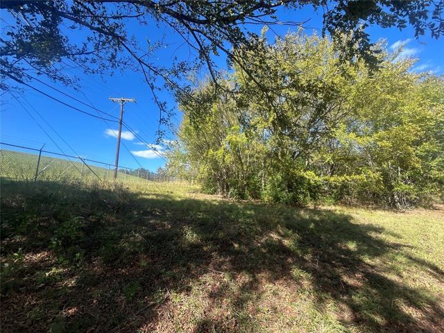 11 Bayshore Drive, Athens, TX 75752