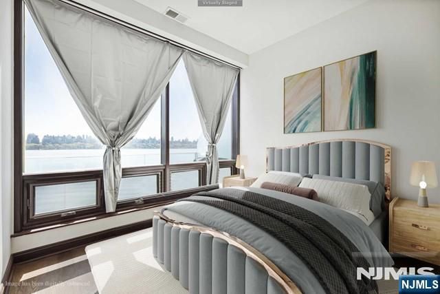 9 Somerset Lane 605, Edgewater, NJ 07020