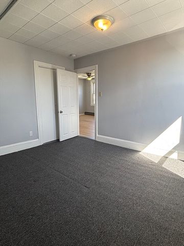 110 Capital St 3, Pawtucket, RI 02860