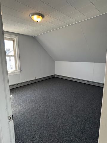 110 Capital St 3, Pawtucket, RI 02860