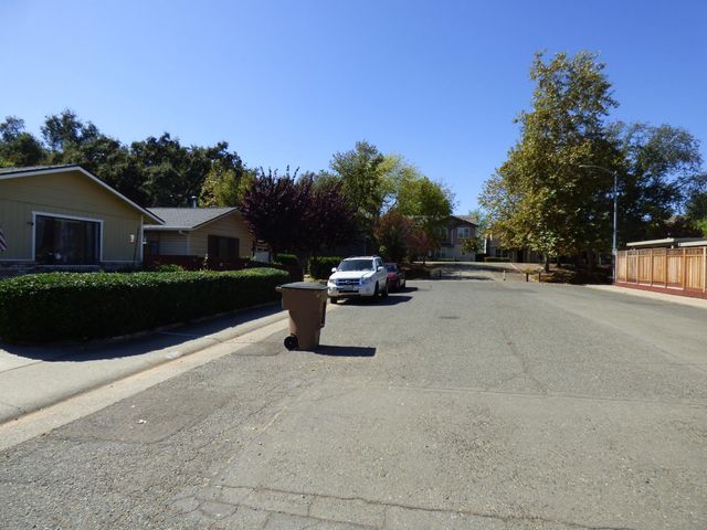 303 Ferrari Way, Lincoln, CA 95648