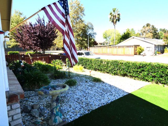 303 Ferrari Way, Lincoln, CA 95648