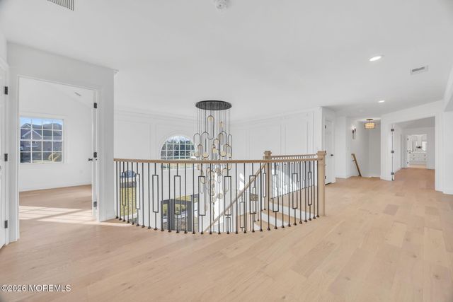 8 Saxon Court, Freehold, NJ 07728