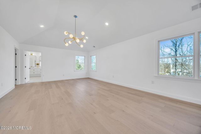 8 Saxon Court, Freehold, NJ 07728