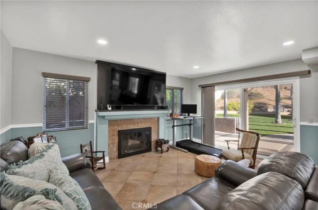 3350 May Court, Riverside, CA 92503