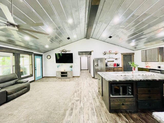 940 County Road 1858, Yantis, TX 75497