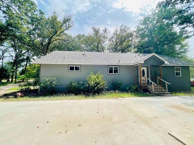 940 County Road 1858, Yantis, TX 75497