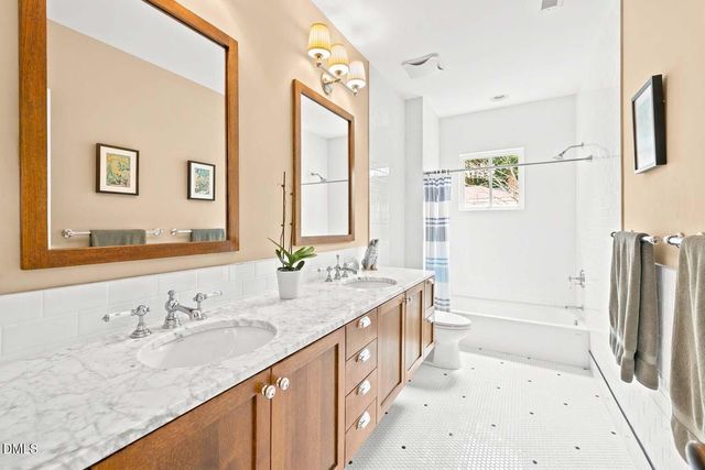 550 E Edenton Street, Raleigh, NC 27601